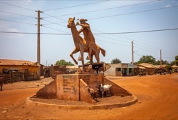 Africa;Benin;Goats;Kaleidos;Kaleidos-images;La-parole-à-limage;Statues;Tarek-Charara;Riders;Horses;Pehonko