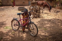 Africa;Benin;Bicycle;Boys;Children;Kaleidos;Kaleidos-images;La-parole-à-limage;Sameddine-Atta;Tarek-Charara;Horses;Pehonko