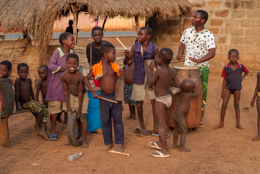 Africa;Benin;Children;Djembe;Djembé;Djimbe;Jembe;Jenbe;Kaleidos;Kaleidos-images;Sanbanyi;Tam-Tam;Tarek-Charara;Teenager;Yembe;Music;Rythm