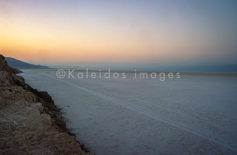 Africa;Afrique;Crépuscule;Dawn;Djibouti;Kaleidos;Kaleidos images;Lac Assal;Lake;Lake Assal;Lakes;Landscapes;Lever de soleil;Lever du soleil;Paysages;Salt;Sel;Sun rise;Sunrise;Tarek Charara