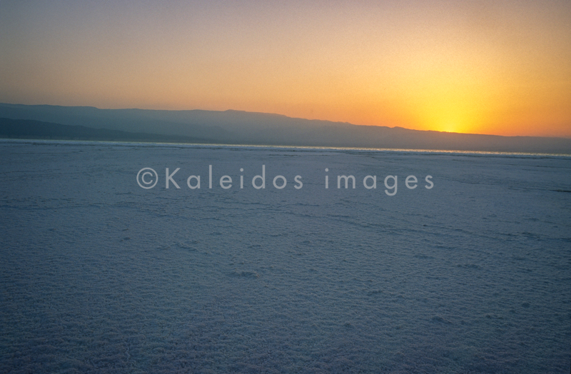 Africa;Afrique;Crépuscule;Dawn;Djibouti;Kaleidos;Kaleidos images;Lac Assal;Lake;Lake Assal;Lakes;Landscapes;Lever de soleil;Lever du soleil;Paysages;Salt;Sel;Sun rise;Sunrise;Tarek Charara