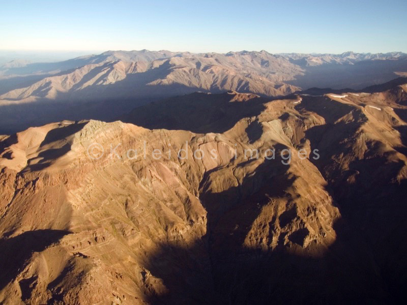 Montagnes;Chili;Cordillère des Andes;Vu d'avion;Vu du ciel;Vu d'en haut;Vue aérienne;Laurent Abad;Kaleidos images;La parole à l'image