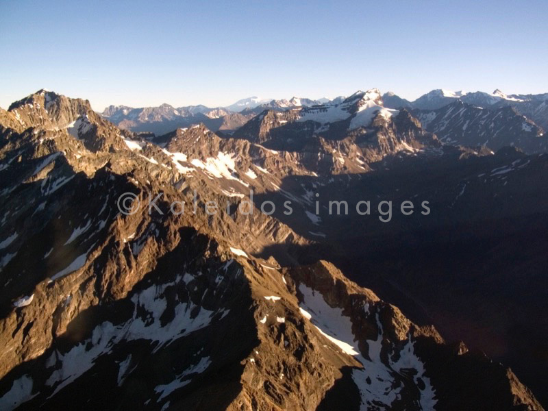 Montagnes;Chili;Cordillère des Andes;Vu d'avion;Vu du ciel;Vu d'en haut;Vue aérienne;Laurent Abad;Kaleidos images;La parole à l'image