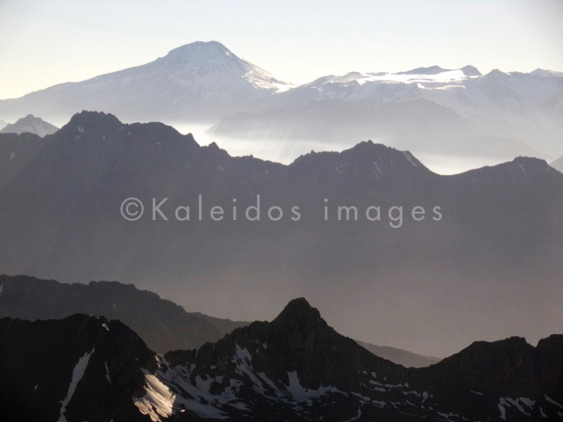 Montagnes;Chili;Cordillère des Andes;Vu d'avion;Vu du ciel;Vu d'en haut;Vue aérienne;Laurent Abad;Kaleidos images;La parole à l'image