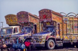 CPB12;Camions;Kaleidos;Kaleidos-images;Karachi;La-parole-à-limage;Nissan;Nissan-UD-CPB12;Pakistan;Philippe-Guéry;Sind;Truck-Art;Véhicules