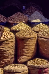 Almonds;Kaleidos;Kaleidos-images;Karachi;La-parole-à-limage;Oilseeds;Pakistan;Peanuts;Philippe-Guéry;Sind;Walnuts