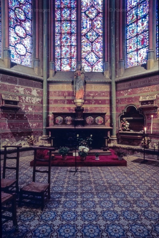 Altars;Architecture;Beauvais;Cathedrals;Catholic;Chairs;Christianity;Christians;Churches;Cults;Gothic;Interiors;Kaleidos;Kaleidos images;La parole à l'image;Oise;Picardie;Places of worship;Tarek Charara