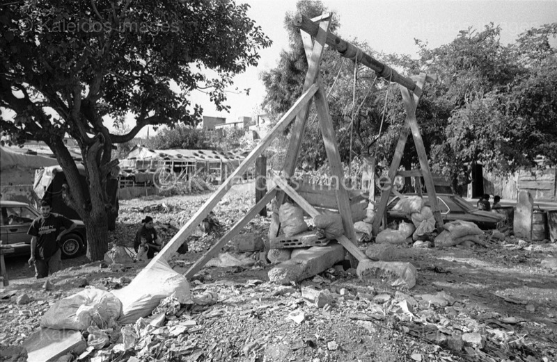 Kaleidos images;Palestinian Refugees;Palestinians;Playgrounds;Refugee camps;Seesaws;Shanty Towns;Shatila;Tarek Charara;UNRWA