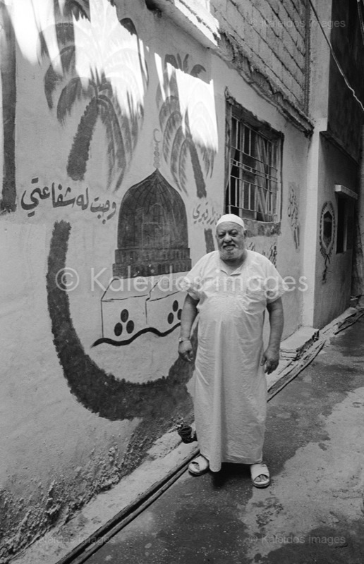 Abu Hisham;Hafez Ali Osman;Frescoes;Frescos;Kaleidos images;Man;Men;Palestinian Refugees;Palestinians;Refugee camps;Shatila;Tarek Charara;UNRWA