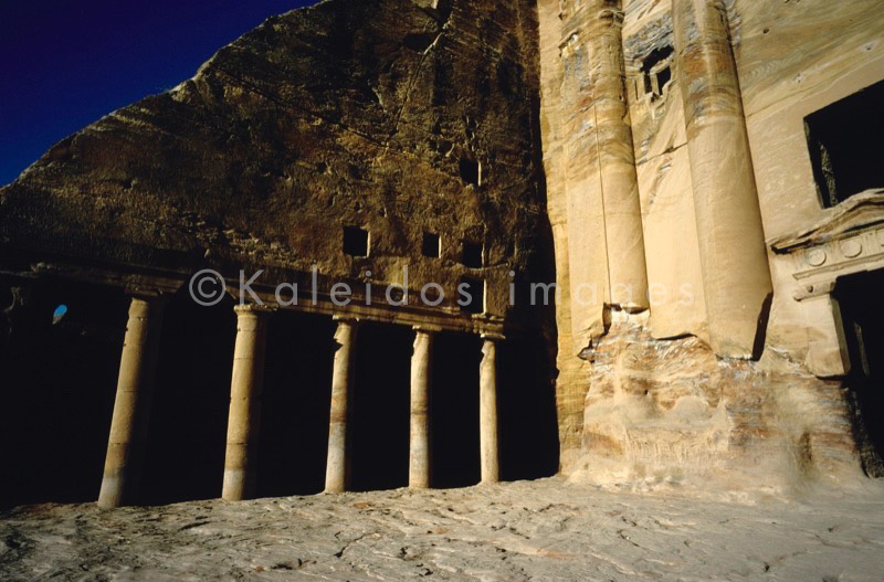 Tarek Charara;La parole à l'image;Kaleidos images;UNESCO;World Heritage;Graves;Tombs;History;Nabateans;Petra;Royal tombs,Urn tomb