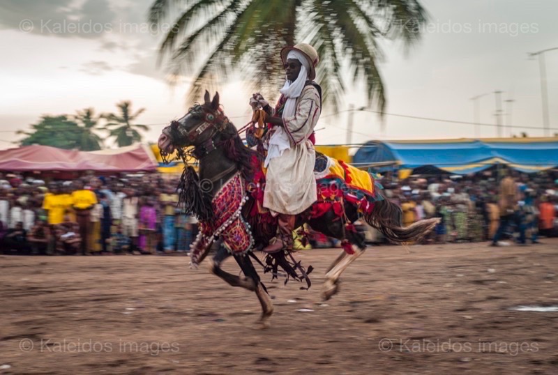 Africa;Benin;El Hadj Sani Allabulla Fousséni;Gaani;Gallop;Horseman;Horsemen;Horses;Kaleidos;Kaleidos images;La parole à l'image;Riders;Tarek Charara;Dongola