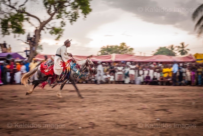 Afrique;Bénin;Cavaliers;Cheval;Chevaux;Gaani;Galop;Kaleidos;Kaleidos images;La parole à l'image;Souleiman Gnora;Tarek Charara