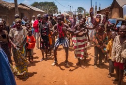 Africa;Benin;Children;Dance;Gaani;Kaleidos;Kaleidos-images;Kilir;La-parole-Ã -limage;Man;Men;Royal-Palace-of-Djougou;Tarek-Charara;Traditions;Woman;Women