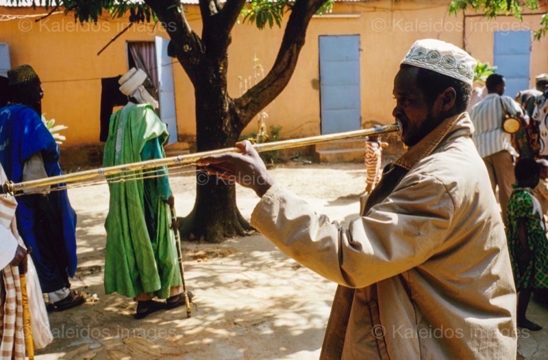 Africa;Baatonbou;Baatonou;Bariba;Benin;Kakasi;Kaleidos;Kaleidos images;Kankanguis;Kankankis;La parole à l'image;Music;Ouorou Sourou Bagana II;Tarek Charara;Trumpets