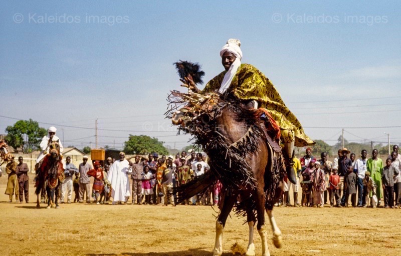 Africa;Afrique;Baatonbou;Baatonou;Bariba;Benin;Bénin;Cavaliers;Cheval;Chevaux;Gaani;Hommes;Horseman;Horsemen;Horses;Kaleidos;Kaleidos images;La parole à l'image;Man;Men;Moussa Atta;Riders;Tarek Charara;Dongola