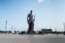 Amazone;-Amazones-du-Dahomey;-Bénin;-Boulevard-de-la-Marina;-Bronze;-Cotonou;-Esplanade-des-Amazones;-Kaleidos;-Kaleidos-images;-La-parole-à-limage;-Li-Xiangqun;-Littoral;-Monument;-Patrice-Talon;-Royaume-du-Dahomey;-Sculpture;-Statue;-Stories-Pictures;-Tarek-Charara