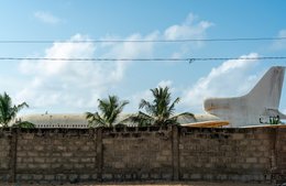 Abandoned-aircraft;Afrique-de-lOuest;Airplane;Airplane-wreck;Avion;Avion-abandonné;Aéroport-de-Cotonou;Barakah;Benin;Boundary-wall;Bénin;Cadjéhoun-beach;Carcasse-davion;Coconut-palm;Cocotier;Cotonou;Cotonou-airport;Kaleidos;Kaleidos-images;L1011;La-parole-à-limage;Ligne-électrique;Lockheed;Lockheed-L-1011;Mur-denceinte;Plage-de-Cadjéhoun;Plane;Power-line;Tristar;West-Africa;Épave-Abandoned-aircraft;Afrique-de-lOuest;Airplane;Airplane-wreck;Avion;Avion-abandonn�;A�roport-de-Cotonou;Barakah;Benin;Boundary-wall;B�nin;Cadj�houn-beach;Carcasse-davion;Coconut-palm;Cocotier;Cotonou;Cotonou-airport;Kaleidos;Kaleidos-images;L1011;La-parole-�-limage;Ligne-�lectrique;Lockheed;Lockheed-L-1011;Mur-denceinte;Plage-de-Cadj�houn;Plane;Power-line;Tristar;West-Africa;�pave