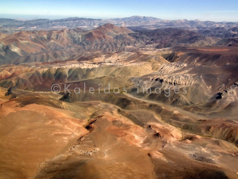 Montagnes;Chili;Cordillère des Andes;Vu d'avion;Vu du ciel;Vu d'en haut;Vue aérienne;Laurent Abad;Kaleidos images;La parole à l'image