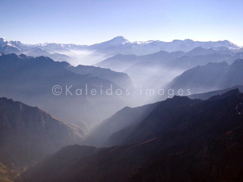 Montagnes;Chili;Cordillère des Andes;Vu d'avion;Vu du ciel;Vu d'en haut;Vue aérienne;Laurent Abad;Kaleidos images;La parole à l'image
