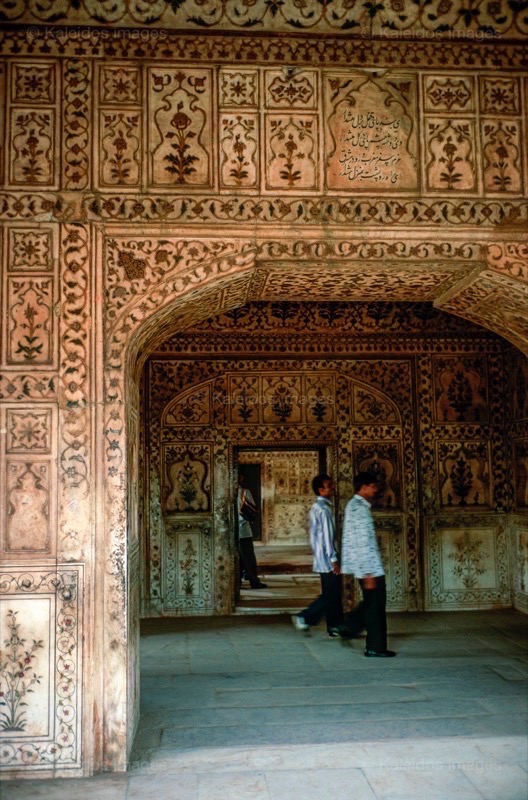 Architecture;Architecture indo-islamique;Architecture islamique;Delhi;Fort rouge;Inde;Kaleidos;Kaleidos images;La parole à l'image;Lal Qil'ah;Architecture Mughal;New Delhi;Palais-fort de Shahjahanabad;Patrimoine Mondial;Patrimoine de l'Humanité;Tarek Charara;UNESCO;Ustad Ahmad Lahori