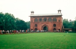 Architecture;Architecture-indo-islamique;Architecture-islamique;Delhi;Fort-rouge;Inde;Kaleidos;Kaleidos-images;La-parole-à-limage;Lal-Qilah;Architecture-Mughal;Naubat-Khana;New-Delhi;Palais-fort-de-Shahjahanabad;Patrimoine-Mondial;Patrimoine-de-lHumanité;Tarek-Charara;UNESCO;Ustad-Ahmad-Lahori