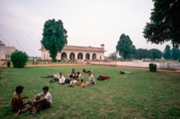 Architecture;Architecture-indo-islamique;Architecture-islamique;Delhi;Fort-rouge;Inde;Kaleidos;Kaleidos-images;La-parole-à-limage;Lal-Qilah;Architecture-Mughal;New-Delhi;Palais-des-couleurs;Palais-fort-de-Shahjahanabad;Patrimoine-Mondial;Patrimoine-de-lHumanité;Rang-Mahal;Tarek-Charara;UNESCO;Ustad-Ahmad-Lahori