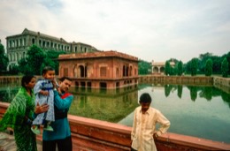 Architecture;Architecture-indo-islamique;Architecture-islamique;Delhi;Fort-rouge;Hayat-Bakhsh-Bagh;Inde;Kaleidos;Kaleidos-images;La-parole-à-limage;Lal-Qilah;Architecture-Mughal;New-Delhi;Palais-fort-de-Shahjahanabad;Patrimoine-Mondial;Patrimoine-de-lHumanité;Tarek-Charara;UNESCO;Ustad-Ahmad-Lahori