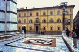 Architecture;Architecture-de-la-Renaissance;Bernardo-Buontalenti;Italie;Italy;Kaleidos;Kaleidos-images;La-parole-à-limage;Philippe-Guery;Pluie;Rain;Renaissance-Architecture;Siena;Sienne