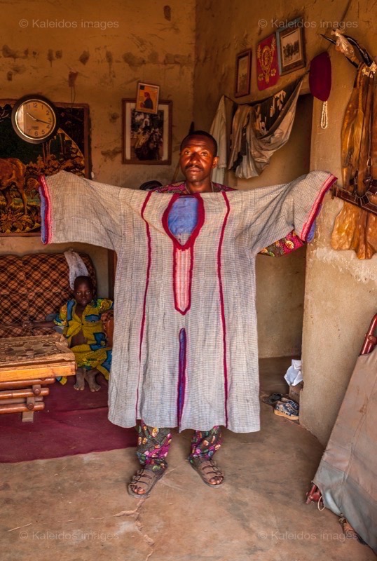 Afrique;Bénin;Hommes;Kaleidos;Kaleidos images;La parole à l'image;Moussa Atta;Tarek Charara;Pehonko