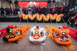 19th-arrondissement;-Banner;-Belleville;-Chinese-characters;-Chinese-culture;-Chinese-New-Year;-Dragon;-France;-Kaleidos;-Kaleidos-images;-La-parole-à-limage;-Lectern;-Lion-heads;-Lions;-Local-elected-officials;-Lunar-New-Year;-Parade;-Paris;-Rue-de-Belleville;-Stage;-Stories-Pictures;-Tarek-Charara;-Traditional-festival;-Tricolour-sash;-Water-Rabbit;-Year-of-the-Rabbit