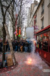 13th-arrondissement;-Chinatown;-Chinese-culture;-Chinese-New-Year;-Demons;-Explosion;-Firecrackers;-France;-Happiness;-Kaleidos;-Kaleidos-images;-La-parole-à-limage;-Ladder;-Lanterns;-Lunar-New-Year;-New-Year-firecrackers;-Paris;-Peace;-Red-paper;-Smoke;-Sparks;-Spectators;-Stories-Pictures;-String-of-firecrackers;-Tarek-Charara;-Tradition;-Traditional-festival;-Tree;-Water-Rabbit;-Year-of-the-Rabbit
